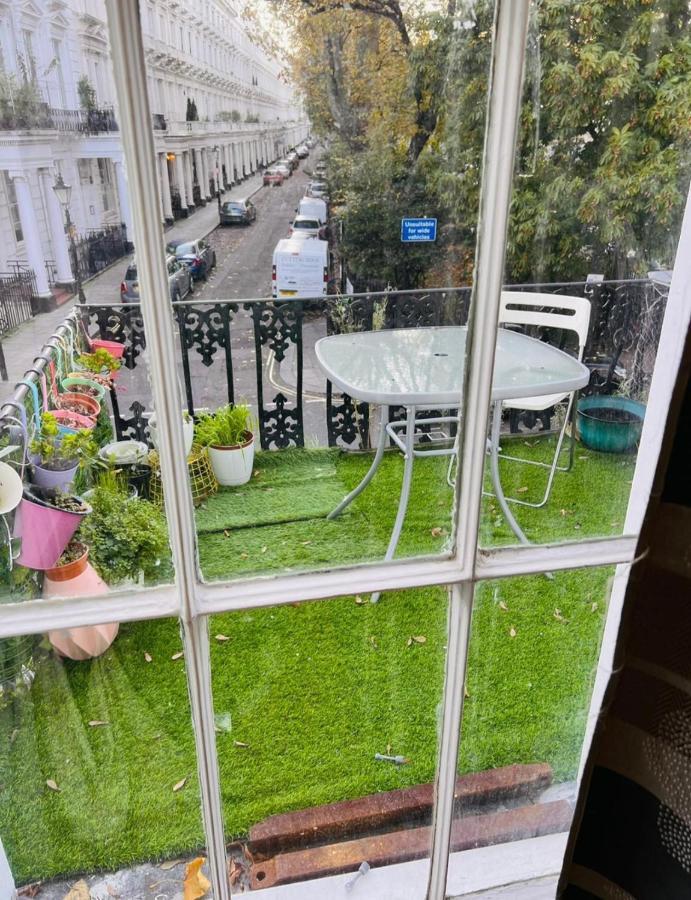 Appartamento F10- Mezzanine 1St Floor Flat Fits 3 Near Paddington Londra Esterno foto